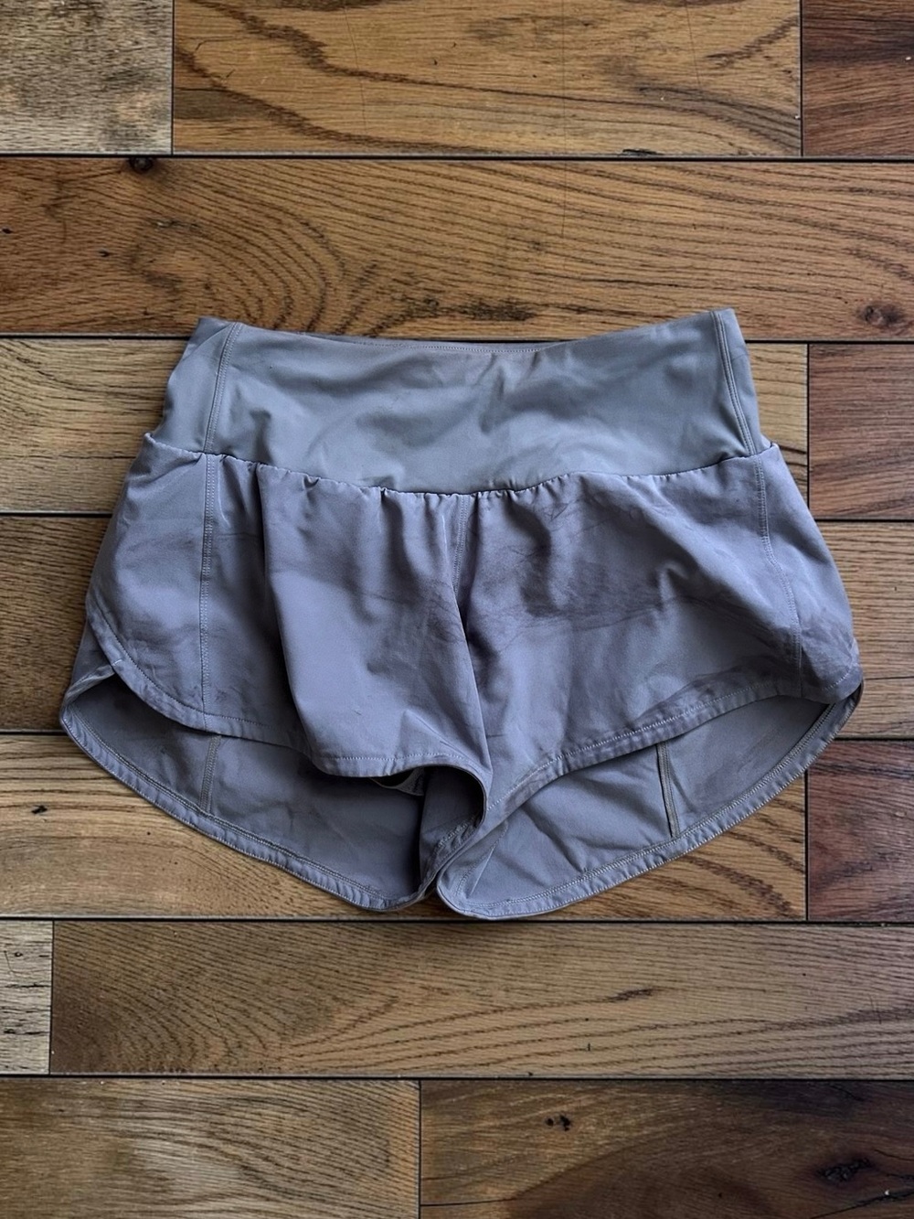 Amazon Essentials Women’s M Grey High Waisted Running Shorts Lined Zip Pocket